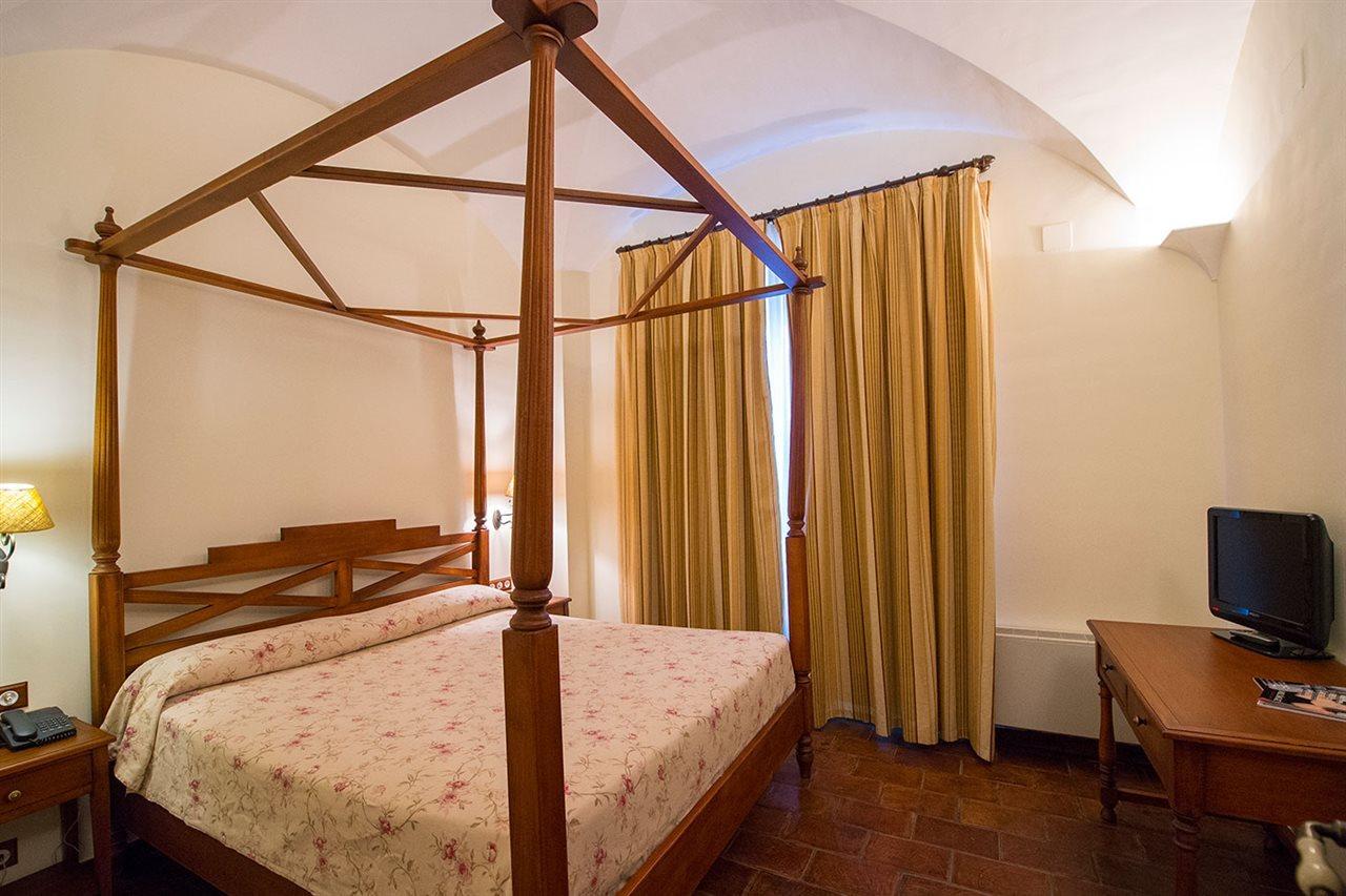 Hospedium Hotel Cortijo Santa Cruz فيلانيوفا دي لا سيرينا المظهر الخارجي الصورة