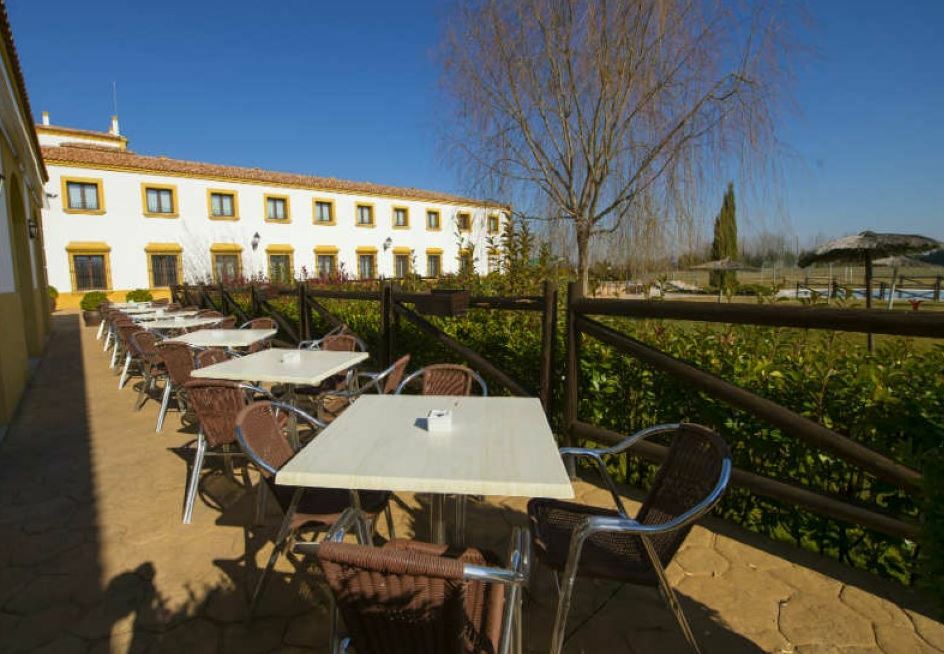 Hospedium Hotel Cortijo Santa Cruz فيلانيوفا دي لا سيرينا المظهر الخارجي الصورة